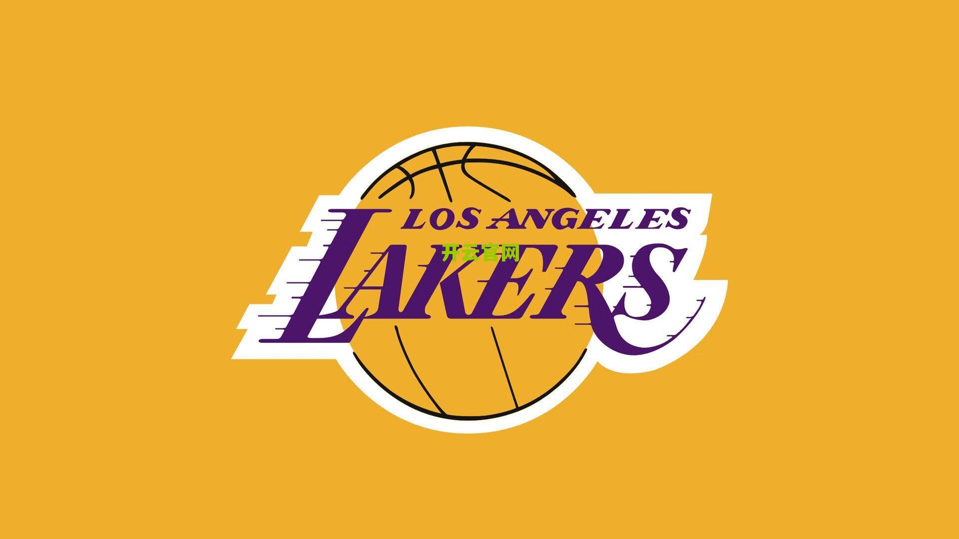 男篮国足广州同框引热议，世界杯槽点未平，酒店选择再添话题