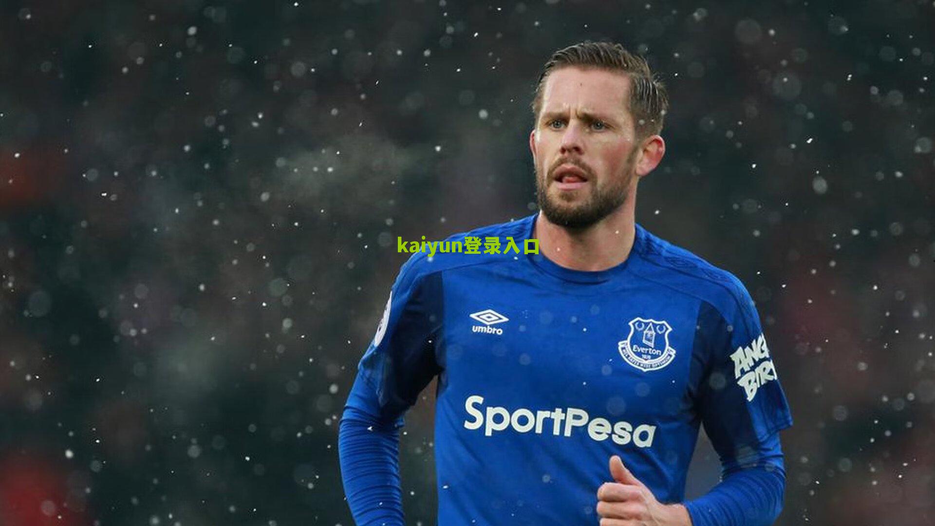 4-0横扫劲敌!2亿先生手术刀助攻点燃诺坎普,万人高呼梅西回归,巴萨三连胜霸气登顶